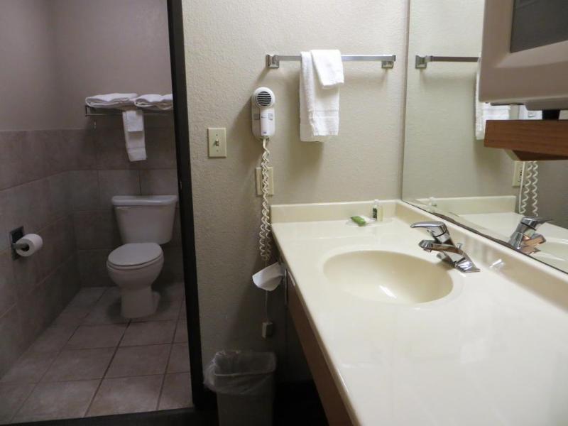 Hotel Super 8 Davenport Extérieur photo