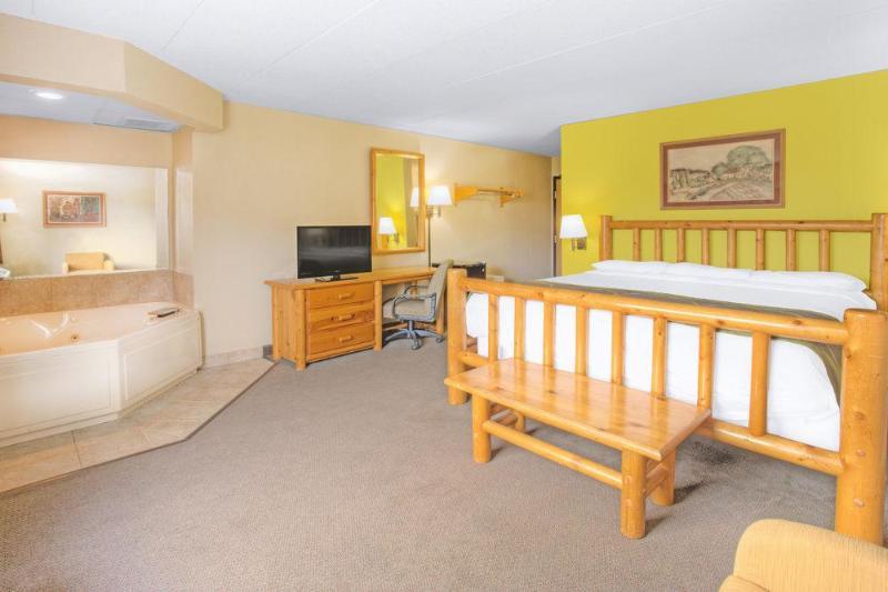 Hotel Super 8 Davenport Extérieur photo